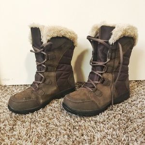 Columbia Snow Boots